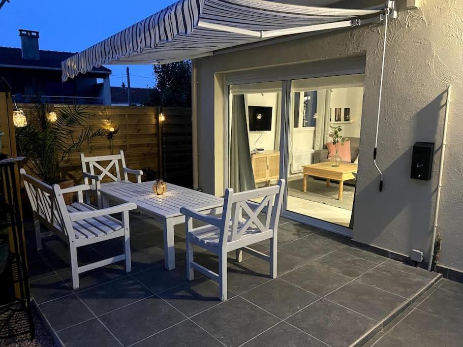 Maison Jardin Et Parking Gratuit - 10 Min De L'Aeroport - Metro 14 - Arrivee Autonome Orly Zewnętrze zdjęcie