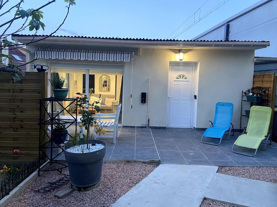 Maison Jardin Et Parking Gratuit - 10 Min De L'Aeroport - Metro 14 - Arrivee Autonome Orly Zewnętrze zdjęcie